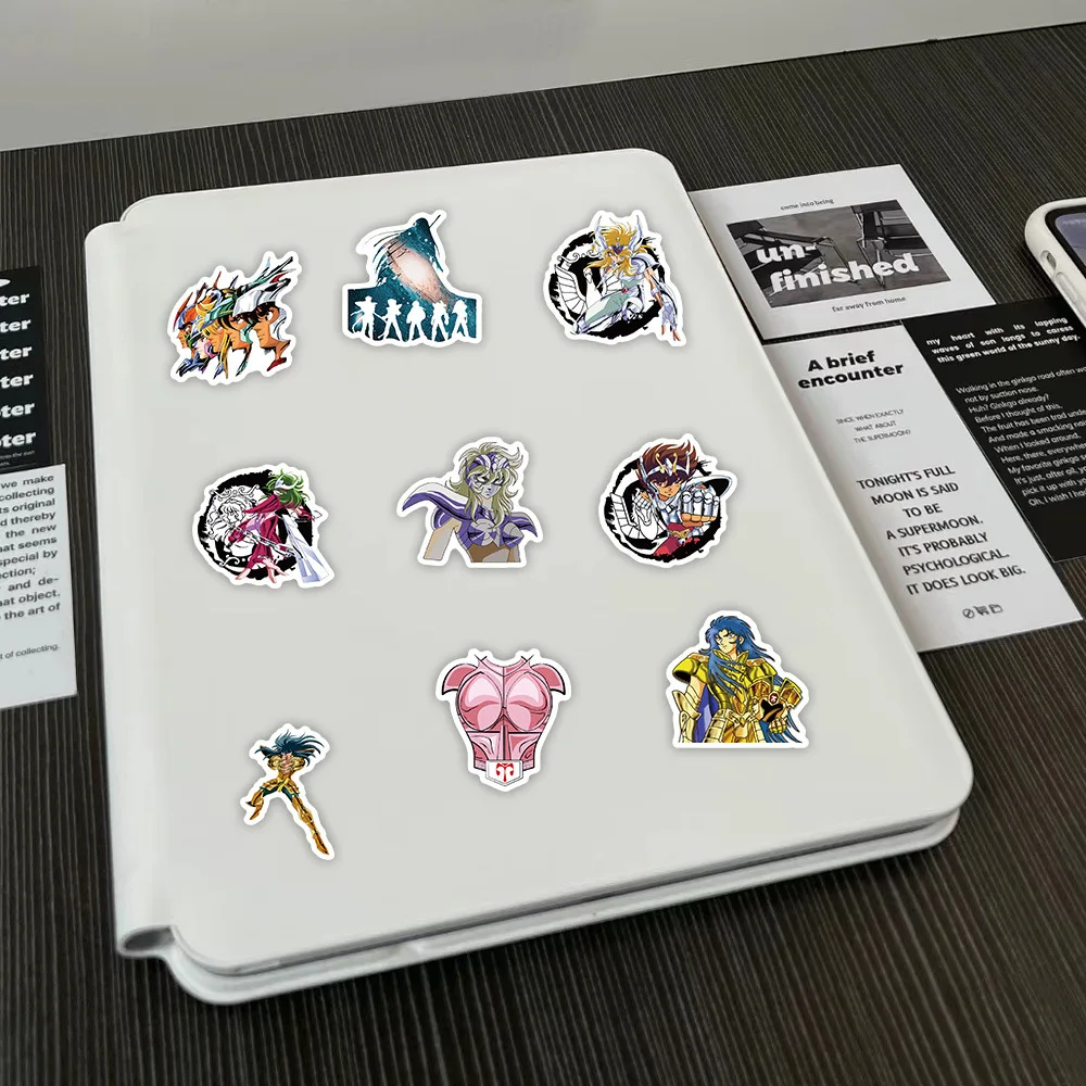101cs Anime Gold Saint Seiya Graffiti-Aufkleber Cartoon-Krieger-Form Kindheitserinnerungen Laptop Handy DIY Dekoration Aufkleber Spielzeug Geschenk – Detail 7