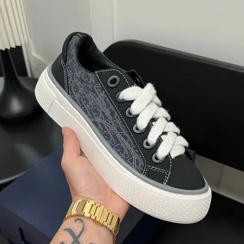 Suede Fashion Color Blocked Wear Resistant Sneakers Versatile Height Increasing Lace Up Couple Comfortable Casual Shoes 2