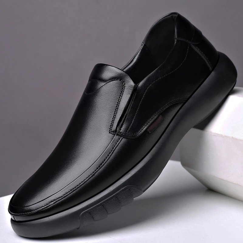 

2023 Men Casual Shoes Spring New Soft Rubber Solid Colors Loafers Mens Office Slip-On Shallow Pu Leather Shoes Zapatillas Hombre
