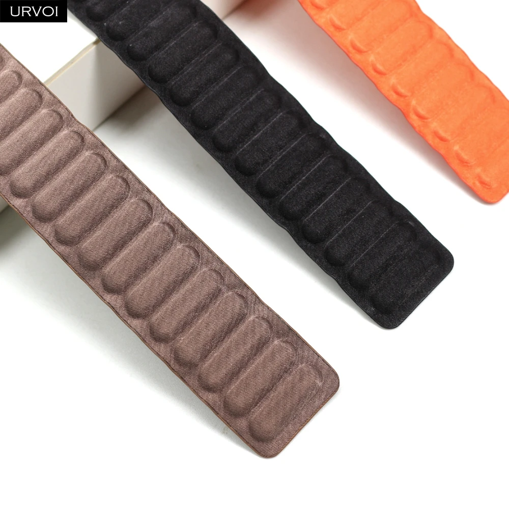 Premium FineWoven Magnetic Link Band