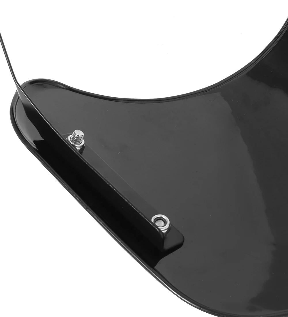 Moottoripyörän tuulensuojan etunäkymä