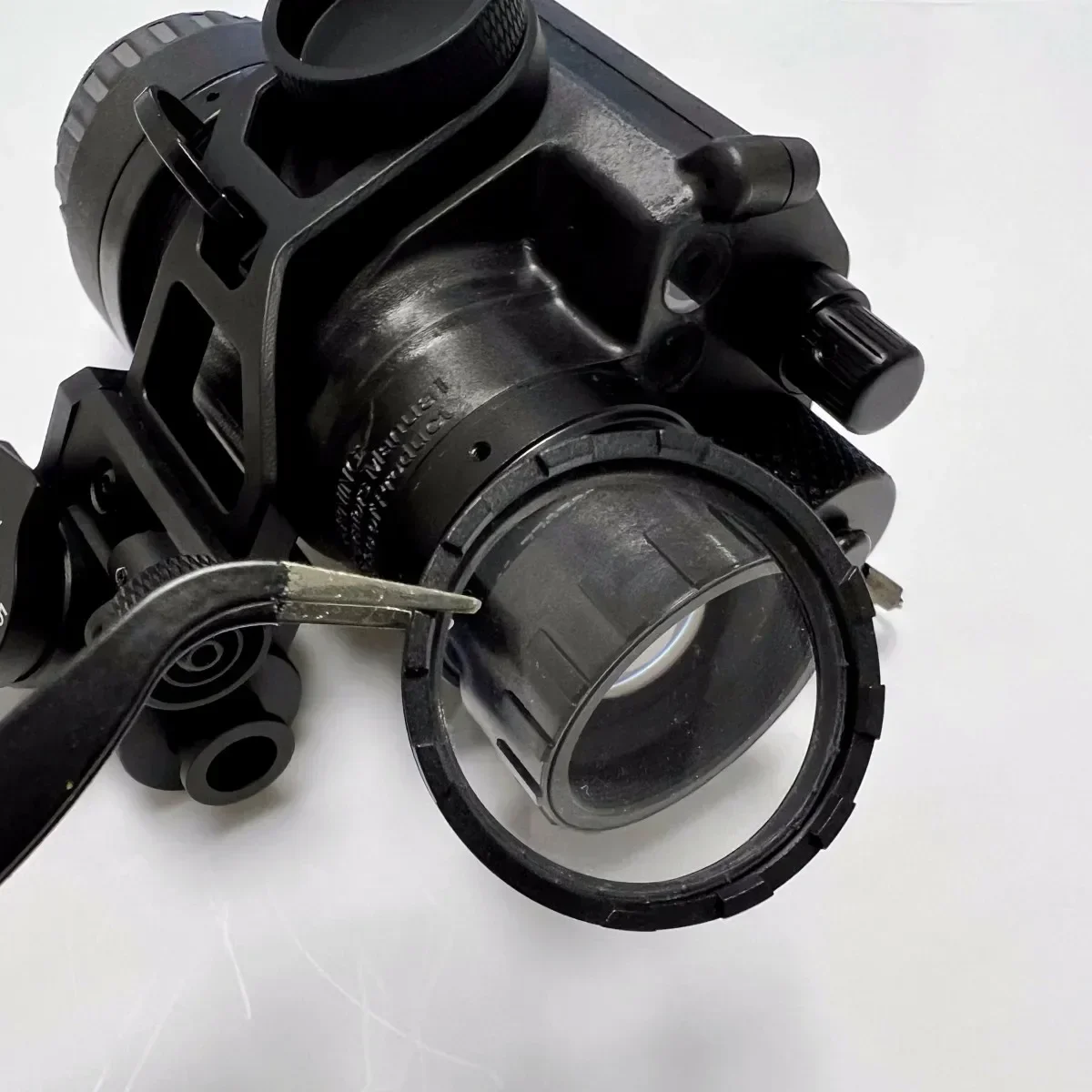 Capuchon D'objectif Métal Réglable Pour NVG PVS31 – Iris Et Pare-soleil – Neuf