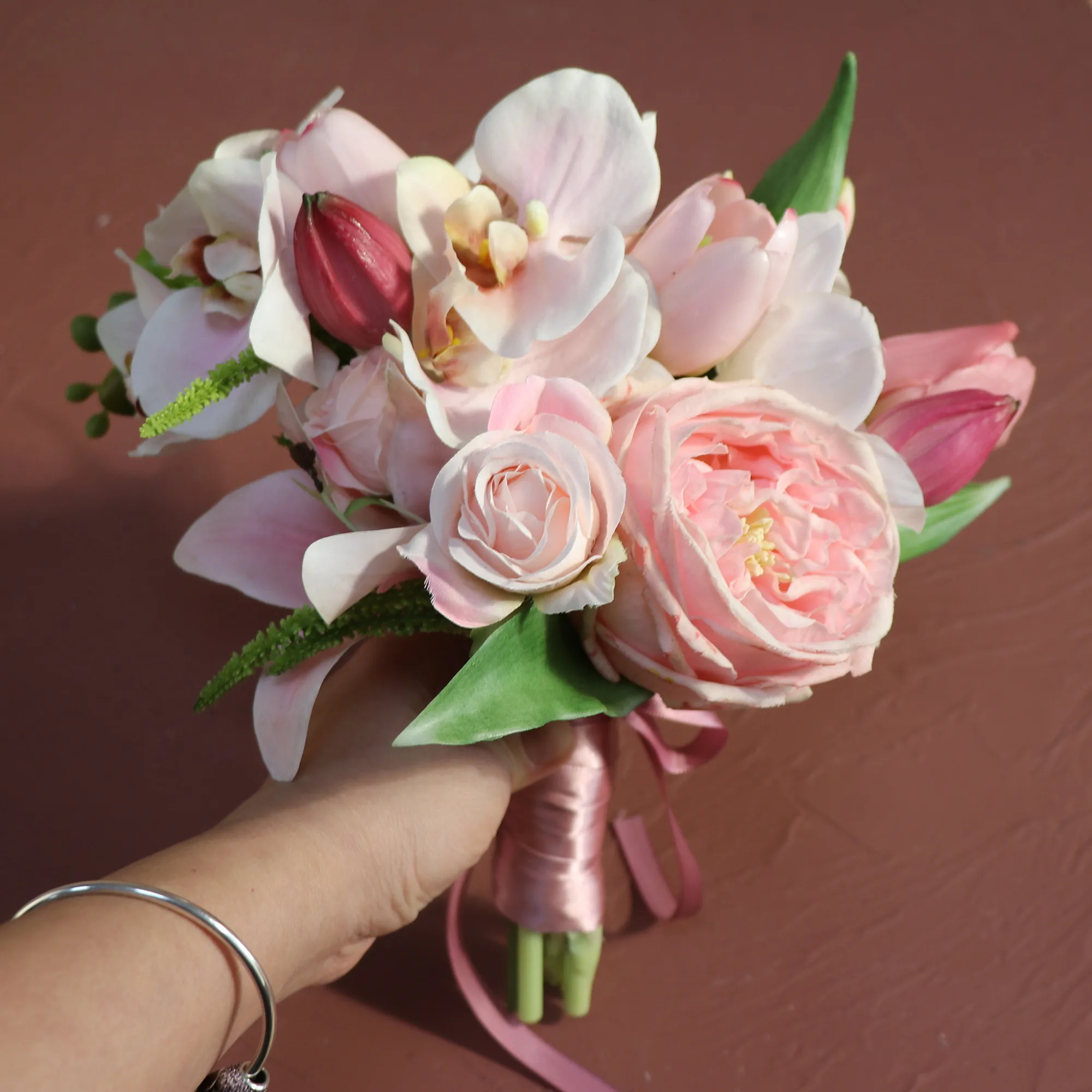 

INDIGO Designed Handmade Bouquet Tulip Rose Calla Orchid Daffodil Hydrangea Artificial Flower Wedding Bride Decoration Table