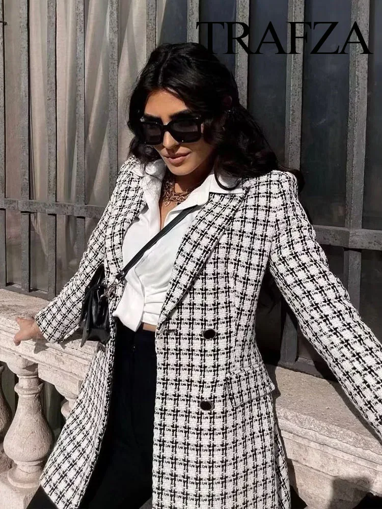 

TRAFZA Autumn Fashion Women Vintage Double Breasted Long Sleeve Flap Pockets Blazer Coat Female Chic Plaid Lapel Outerwear Suit
