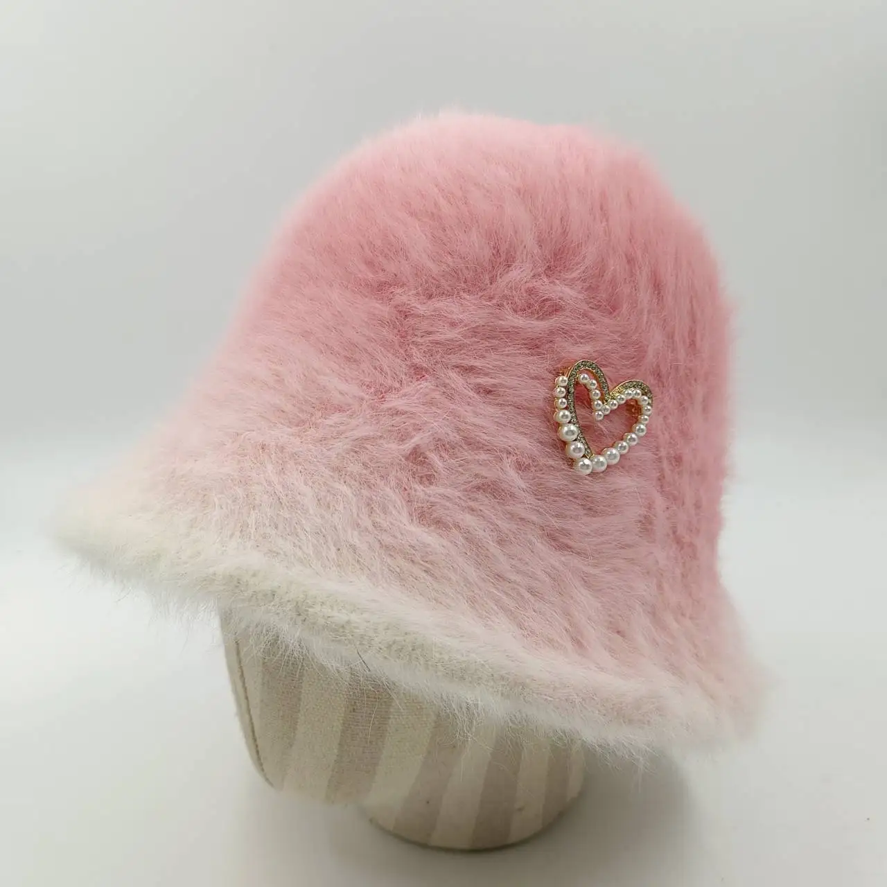 

Fisherman's hat New Gradient Color Love Fashion Rabbit Hair Bucket Cap Women's Face Small Hot Pot Cap Decoration Plush Fisherman