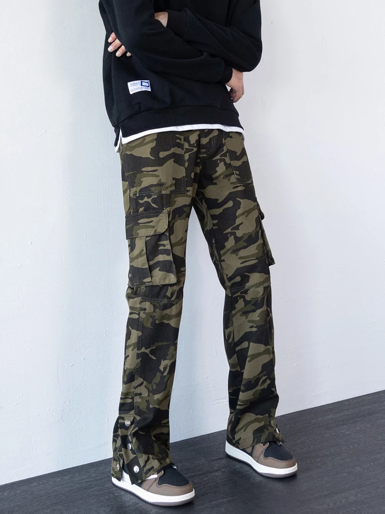 

781 Fashion Retro Style High Street Camouflage Trousers For Man Loose Slit Straight Multiple Pockets Cargo Casual Flared Pants