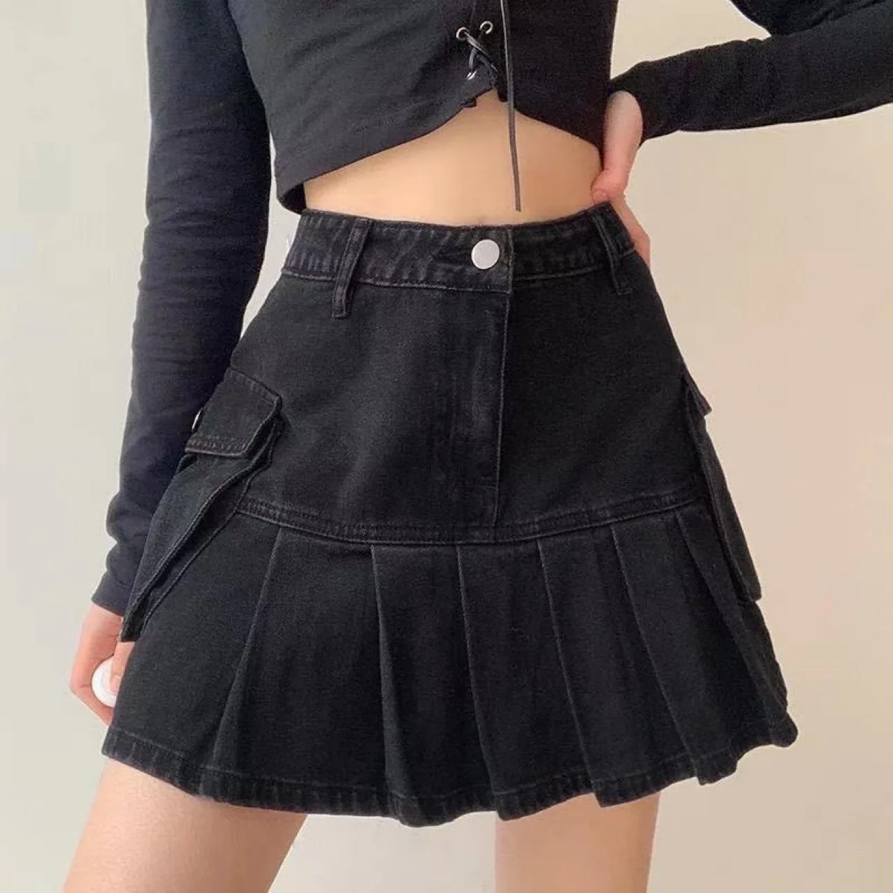Goth Y2K High Waist Mini Jean Skirts For Women 2022 New Vintage Black Denim Pleated Skirts With Big Pockets Grunge Punk Outfits black denim skirt