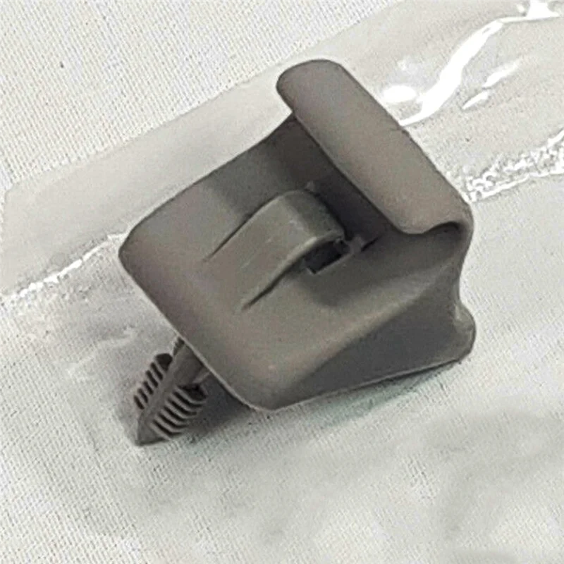 1Pcs 85235 1C300QS Grey Retainer Sunvisor Clip for Hyundai Getz I20 2002 2012 Car Sun Visor Clip