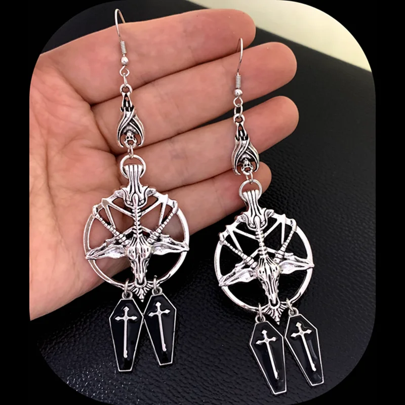 Disegno Di Contorno Della Testa E Del Pentagramma Cornuti Della Capra Illustrazione Vettoriale - Foto 5