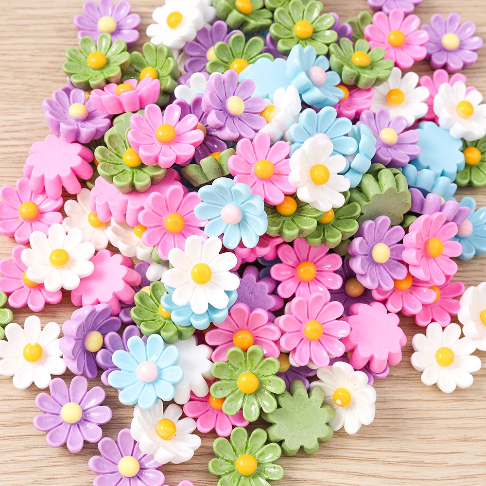 Tusember 15 Stück 19*22mm Niedliche Gänseblümchen-Anhänger aus Harz mit Flacher Rückseite für DIY Handyhüllen-Zubehör Frauen Mädchen Kinder Spielzeug