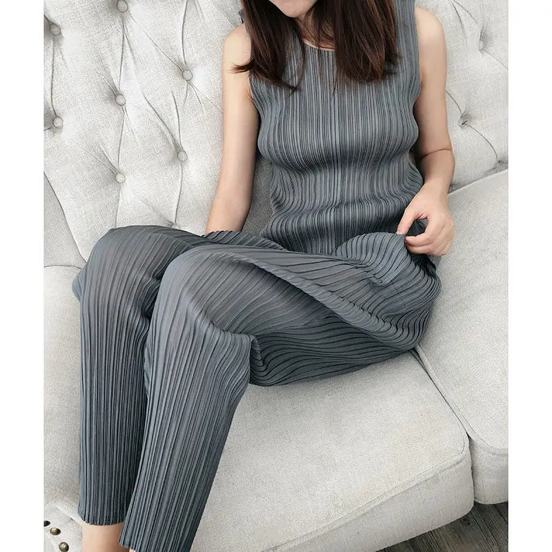 Рисунок 4 - Модный повседневный минималистичный