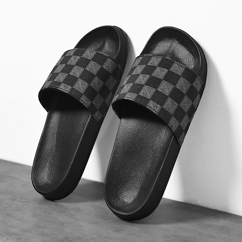 Men Slippers Summer Casual Shoes Outdoor Comfortable Soft Sole Slides Beach Sandals Size 39-46