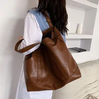 Hot Selling European and American Retro Shopping Shoulder Crossbody Bag with Excellent Quality PU Bag Women's Lazy Tote Bag