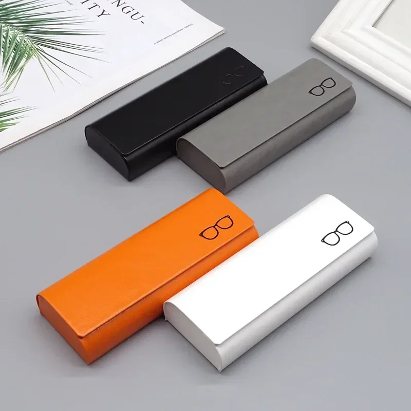 Male Female Retro Myopia and Hyperopia Glasses Case Small Fresh Student Portable Stress Resistant Case Eyeglass Box