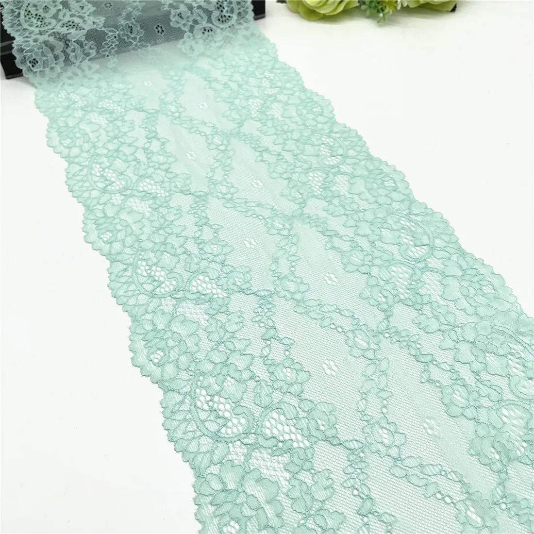 3y/lot Width 22cm Light Green Elastic Stretch Lace Trimming 1