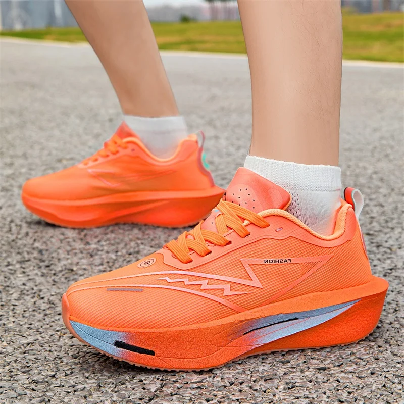 Scarpe da Corsa Marathon per Uomo con Piastra in Carbonio - immagine 2