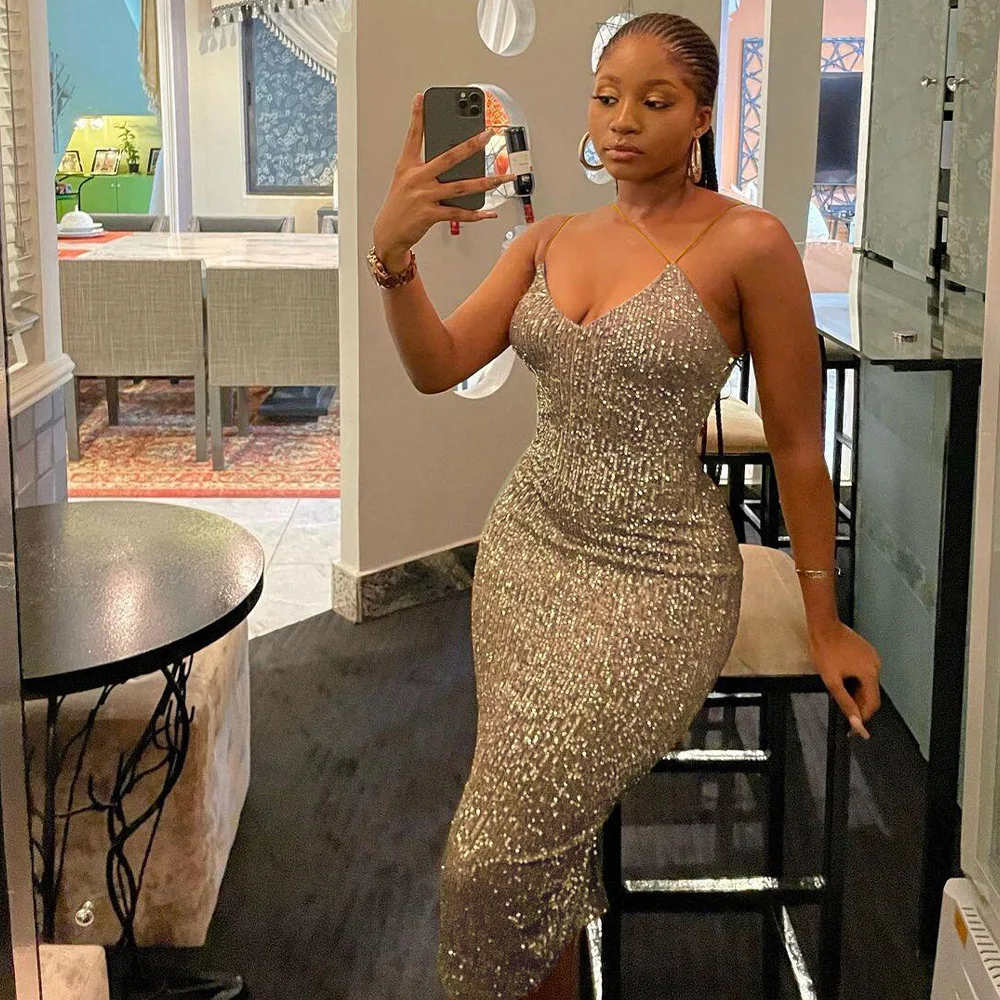 

Sexy Spaghetti Straps Criss-Cross V-Neck Bling Sequins Wrap Night Club Party Dresses Summer Fashion Sparkles Cocktail Vestidos