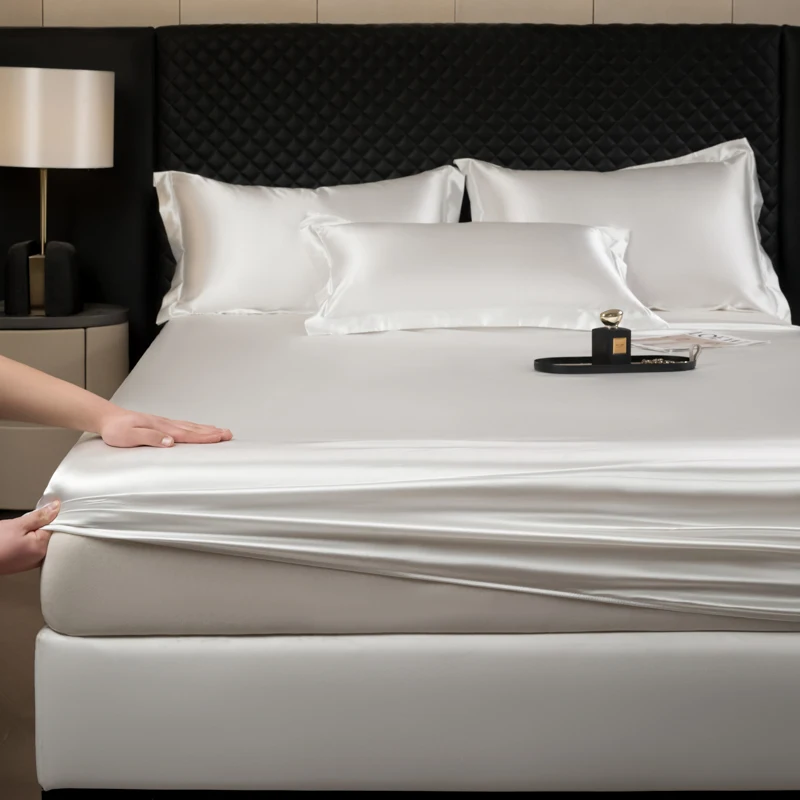 Luxurious European-Style Satin Fitted Sheet with Elastic Band - King Size