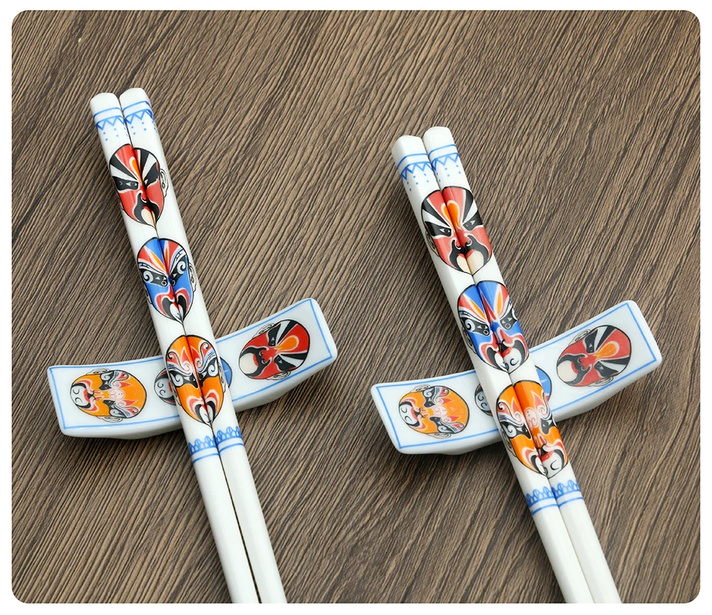 Chinese Style Jingdezhen Blue And White Ceramic Chopsticks Gift Box Souvenirs Sushi Sticks Wooden Chopsticks Beautiful Tableware