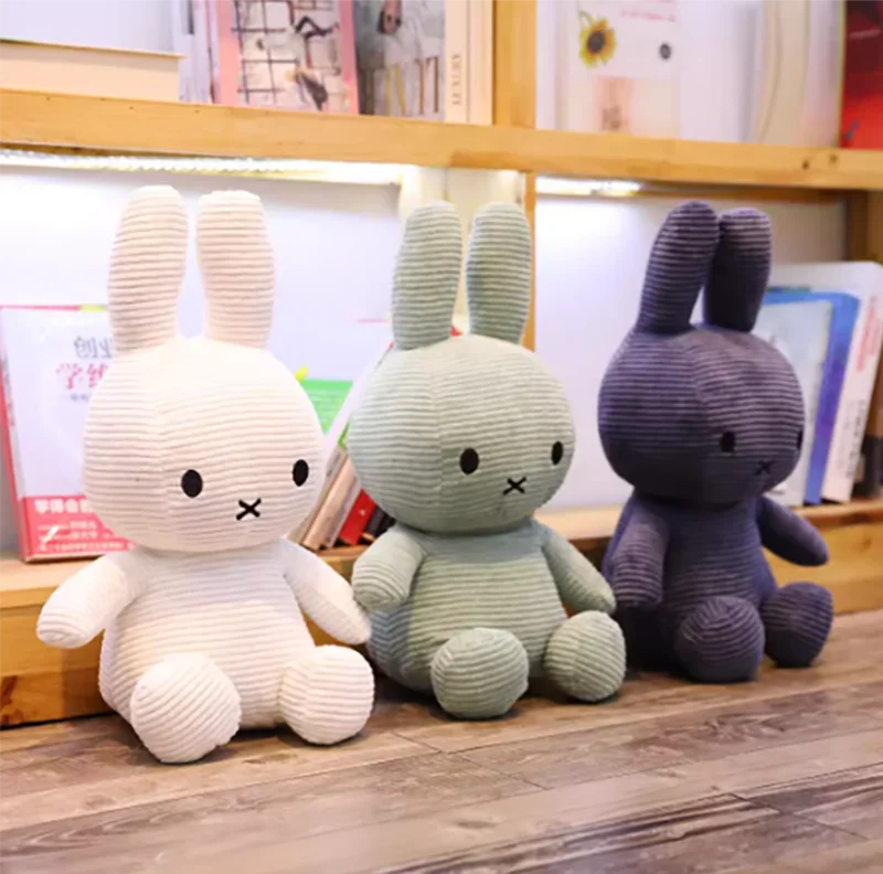 

Мультяшные плюшевые игрушки Sanrio, аксессуары Miffys, милые аниме куклы, кровать, диван, настольные украшения, декоративные Игрушки для девочек, подарок