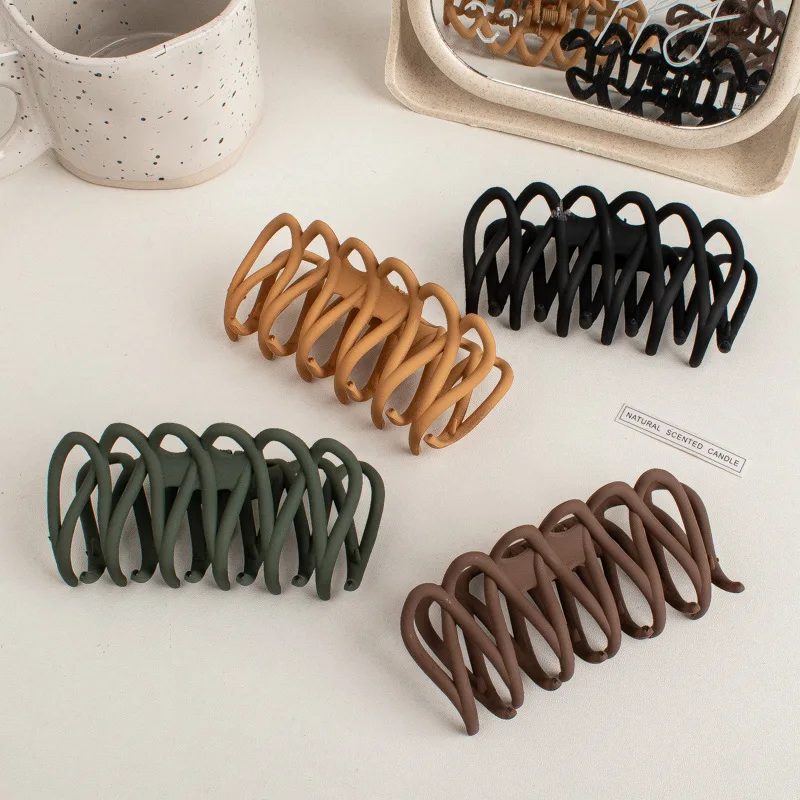 Geometric Matte Hair Claw Clip Fashion Korean Style Wave Hair Clips Large Hollow Soild Color shark clip Women Girls Barrettes hair band for women