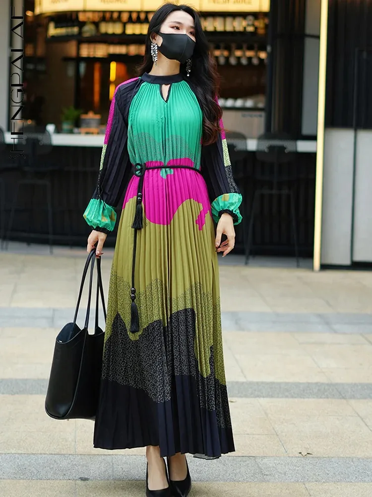 

SHENGPALAE New Hundred Pleated Long Dress Printed A-line Loose Sleeves Fashion Elegant Casual Clothes 2024 Spring Robe 5R9646