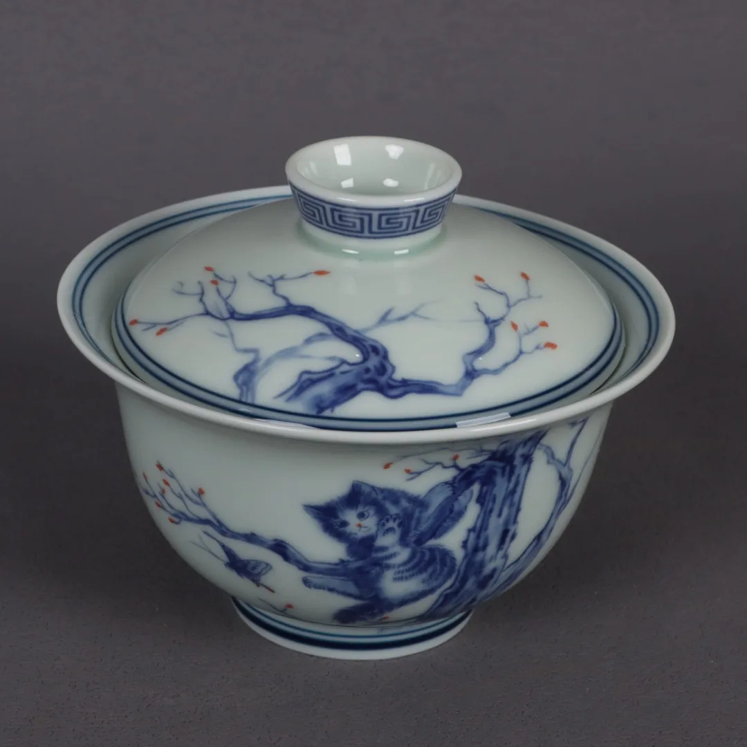 Blue And White Underglaze Red Lucky Cat Patterned Cover Bowl Chinese Style Retro Home Decoration Ornaments 3