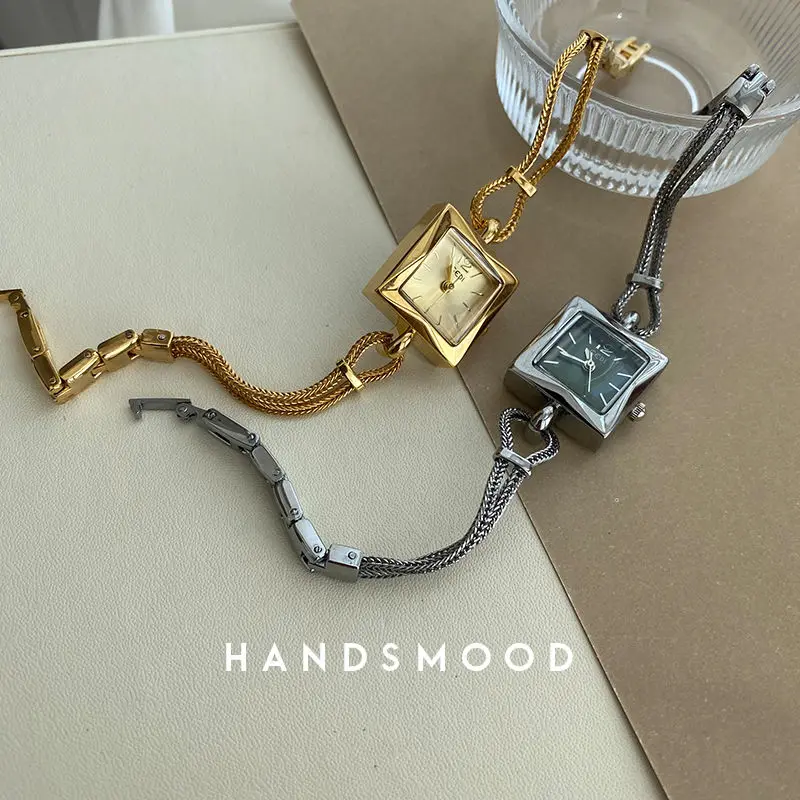 Silver Gold Bracelets Women Watch Fashion Female Alloy Hook Buckle No Belt Khaki Quartz Wristwatches Women's Clock Time Limited