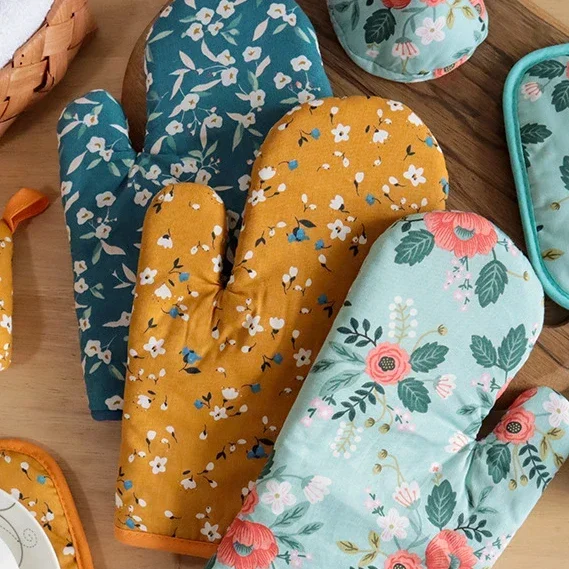 Oven Gloves Cotton Microwave Oven Gloves Household Insulation Pads Triangular Handle A Pair
