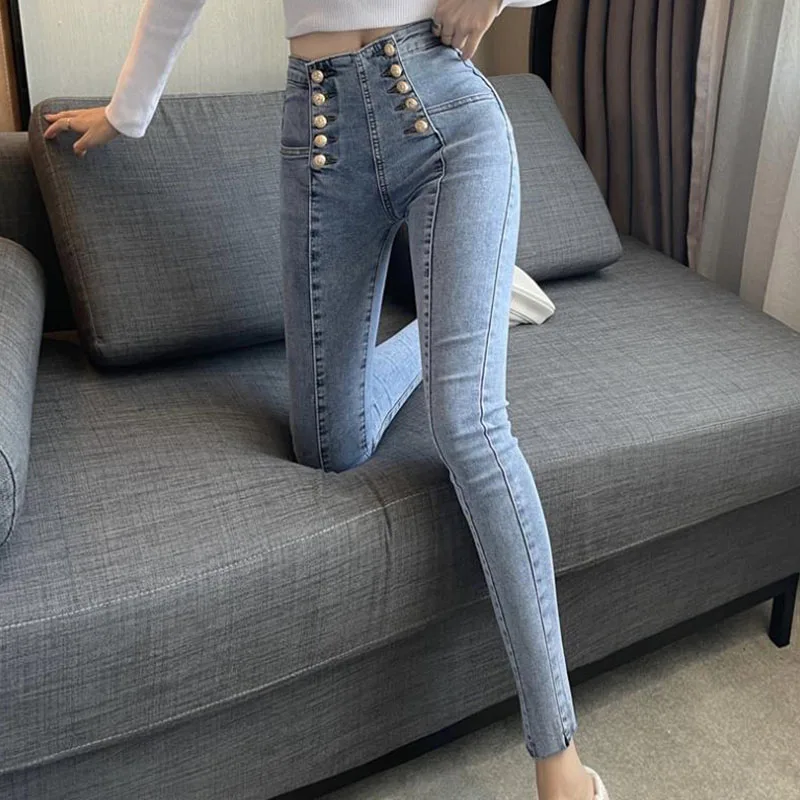 575271-102c09.jpg