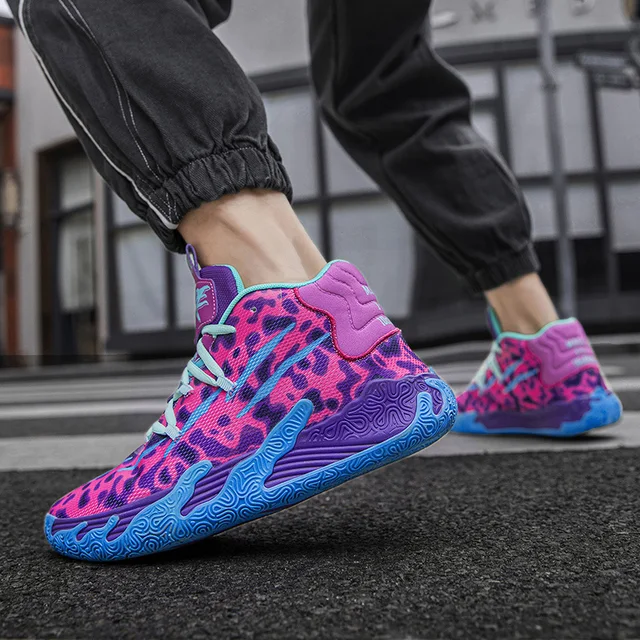 야외에서의 운동을 더욱 안전하고 편안하게 만드는 운동화