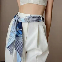 Marque Design zèbre dans des fleurs femmes écharpe de luxe Foulard en soie mode cheveux bandeau Foulard maigre sac foulards Foulard 2