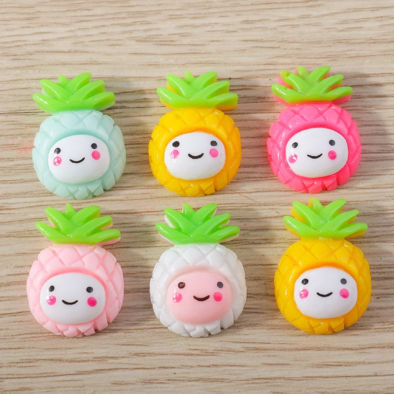 Tusember 15 Stück 21*14mm Niedliche Ananas-Anhänger aus Harz mit Flacher Rückseite zur Verzierung für Handgefertigte Handyhüllen-Deko und Haarspangen-Accessoires