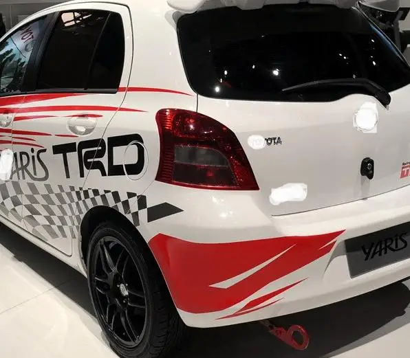 Рисунок 2 - резиновые наружные окна для хэтчбека Yaris 2006-2013