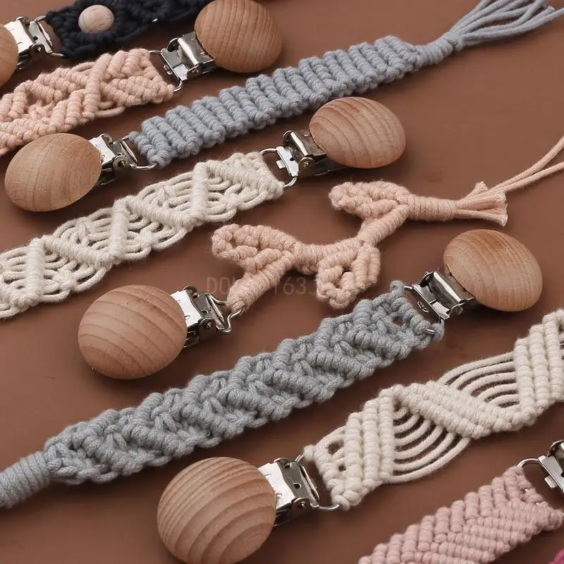 

Practical Nipple Holder Baby Pacifier Clip Chain Handmade + Metal Elegant Nipple Leash Strap Lovely Knitting