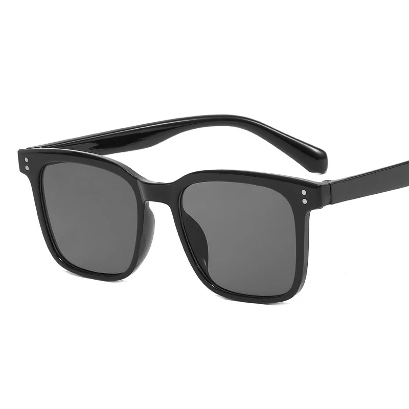 2022 Fashion Square Sunglasses Women Designer Luxury Men/women Sun