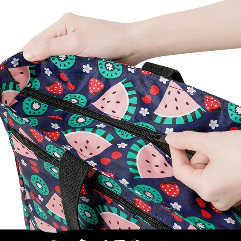 Acquista Lunch box termico per studenti e impiegati, borsa impermeabile e anti-olio con grande capacità e fodera in foglio di alluminio. in Italia a partire da 0.58