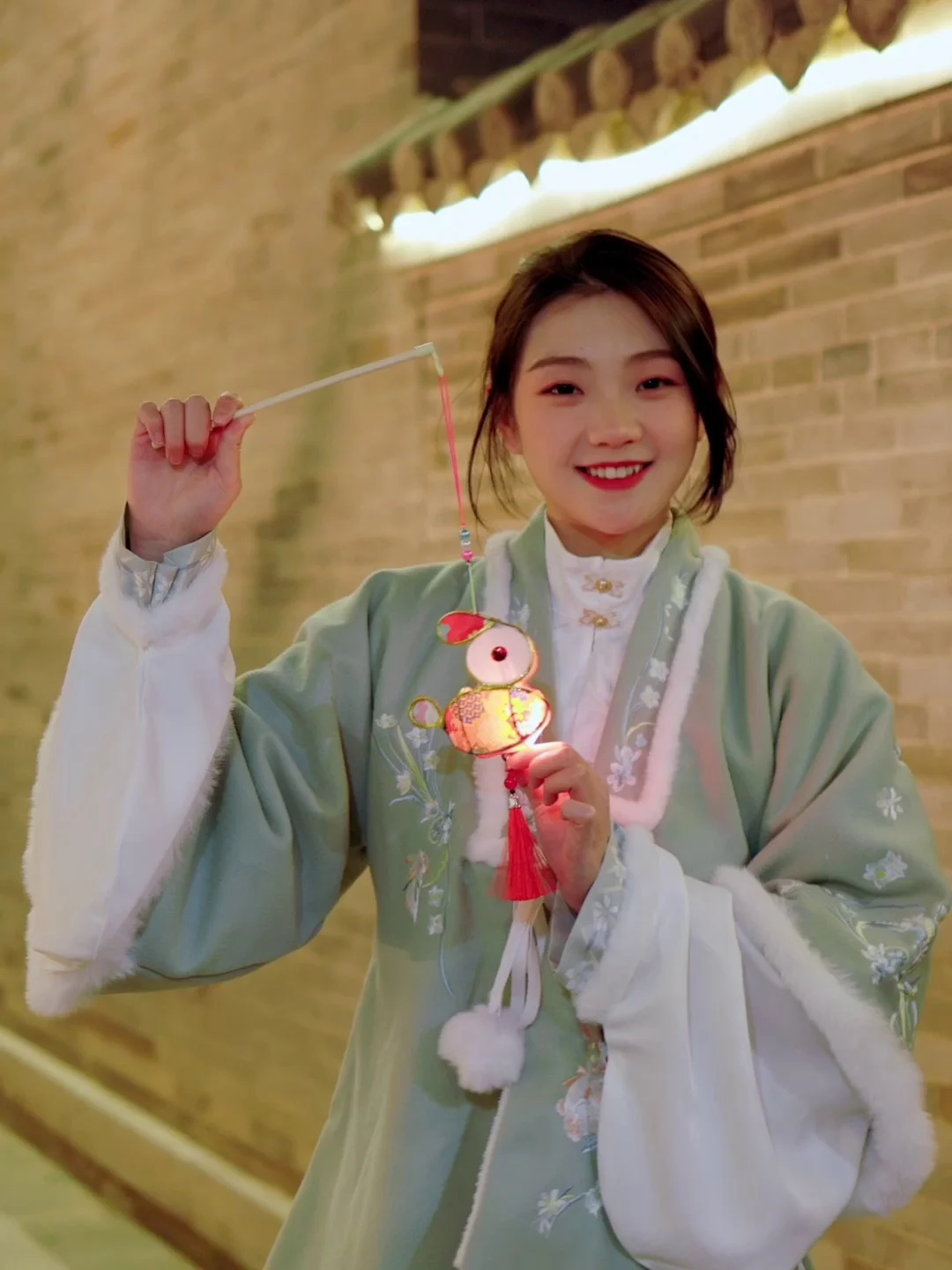 

Lantern Festival Intangible Cultural Heritage Handmade Dragging Rope Handheld Pole Rabbit Lantern Mini Flower Lantern