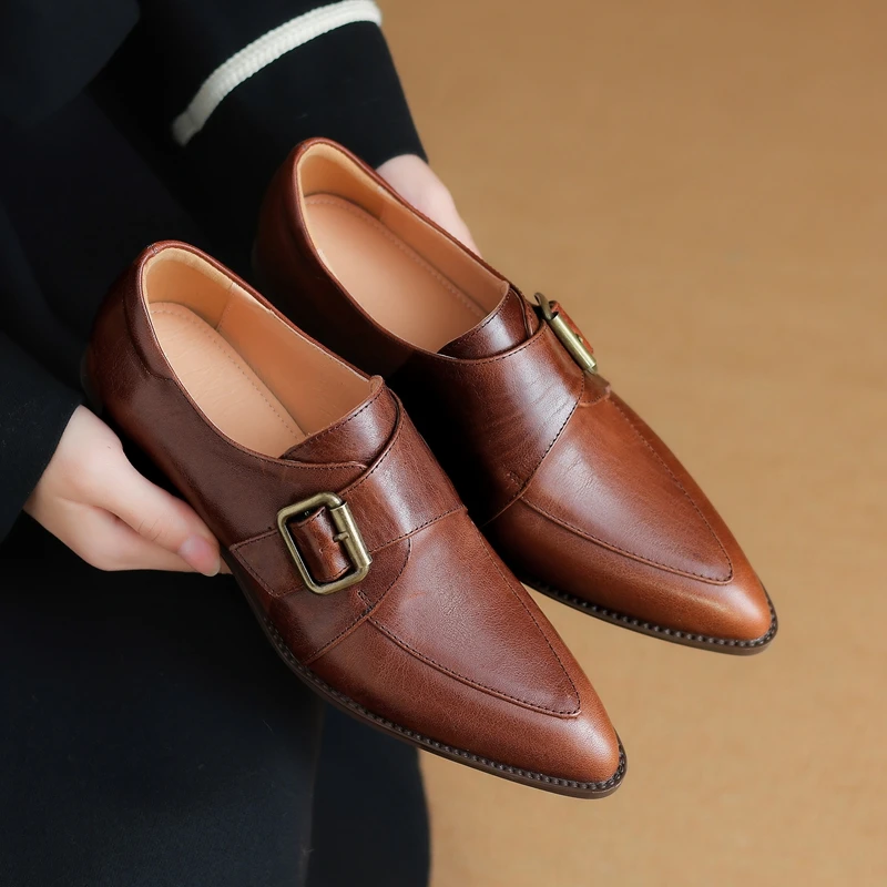 

Women's New Pointed Retro Metal Belt Buckle with Genuine Leather Cowhide Mid Heel Large Oxford Single Shoes