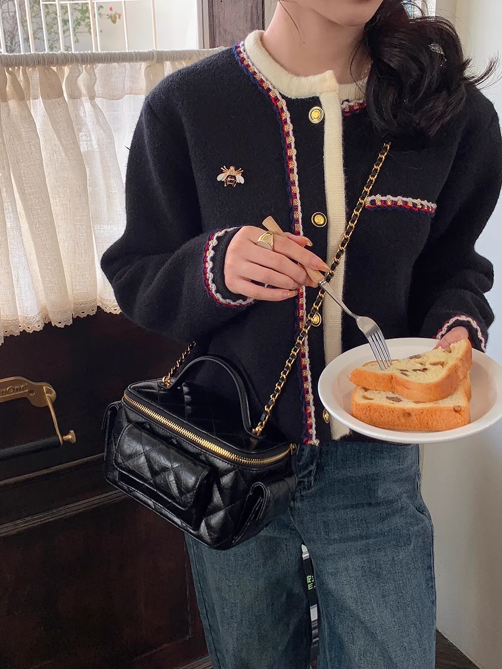 

Square Box Chain Shoulder Crossbody Bag 2024 Versatile Multi-Pocket Fashion Mini Handbag Female Metal Handle Makeup Storage Bags