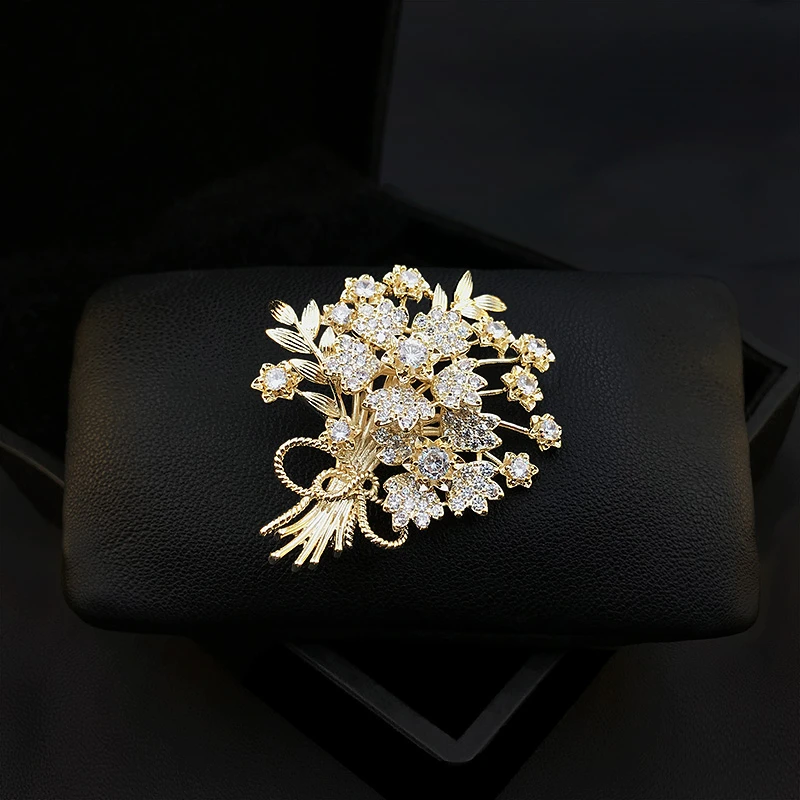 Fashion Lucky Tree Brooch Luxury Women's Suit Neckline Ornament Flower Pins Fixed Clothes Decorative Corsage Jewelry Gifts 3700