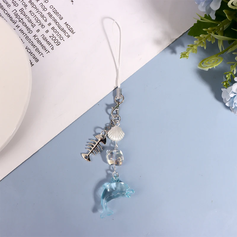 Adorable Handcrafted Beaded Shark Keyring Accessory - Y2K Aesthetic Fish Charm