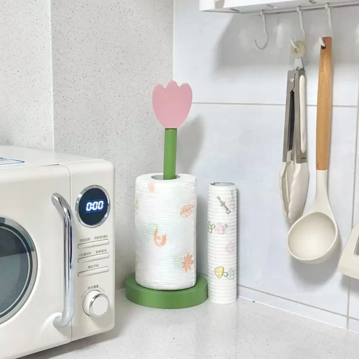 Flower Wooden Paper Towel Holder Creative Storage Shelf for Kitchen and Bathroom Bathroom Decoration paper towel holder