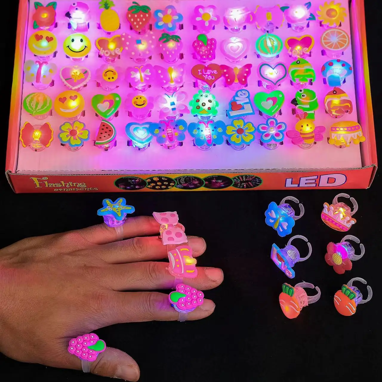 50pcs Halloween Decorations Creative Cute Pumpkin Ghost Eye Rings for Children Halloween Luminous Rings LED Flash Finger Ring
