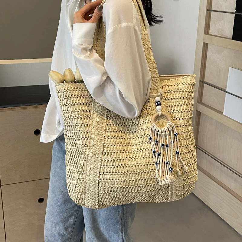 Summer Luxury Straw Woven Tote Bag Large Capacity Casual Tassel Handbag Fashion Beach Travel Shoulder Bag for Women