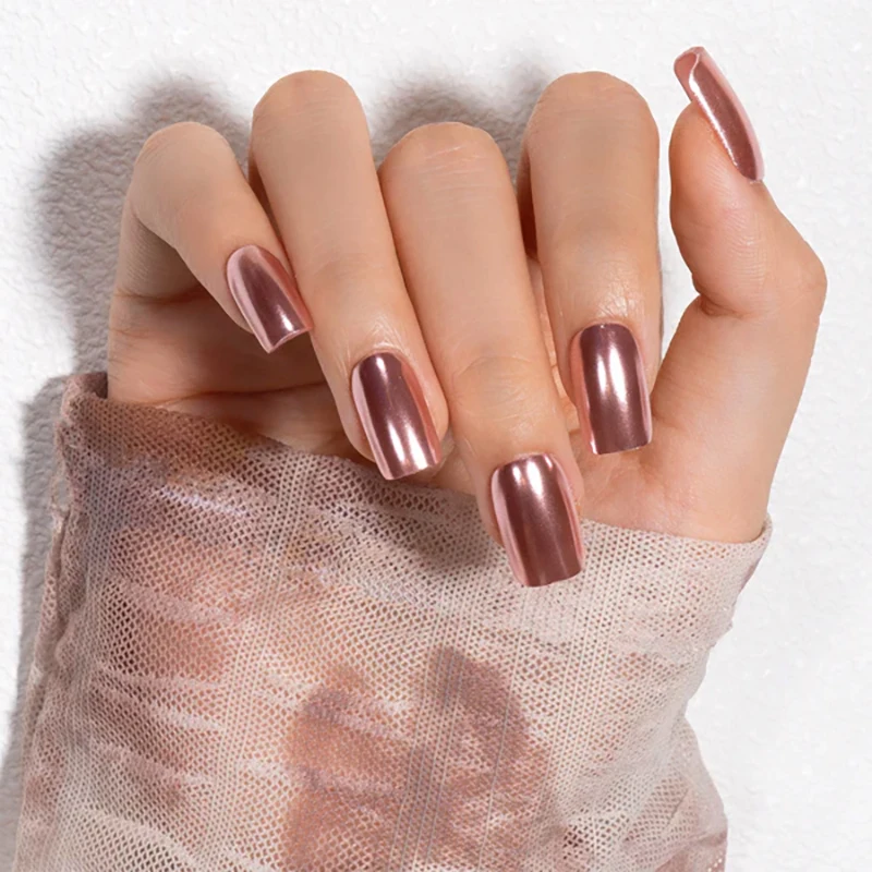 Rose Gold Metallic Mirror Polish: Quick-Dry, Glossy Finish for Everyday Elegance and Special Occasions