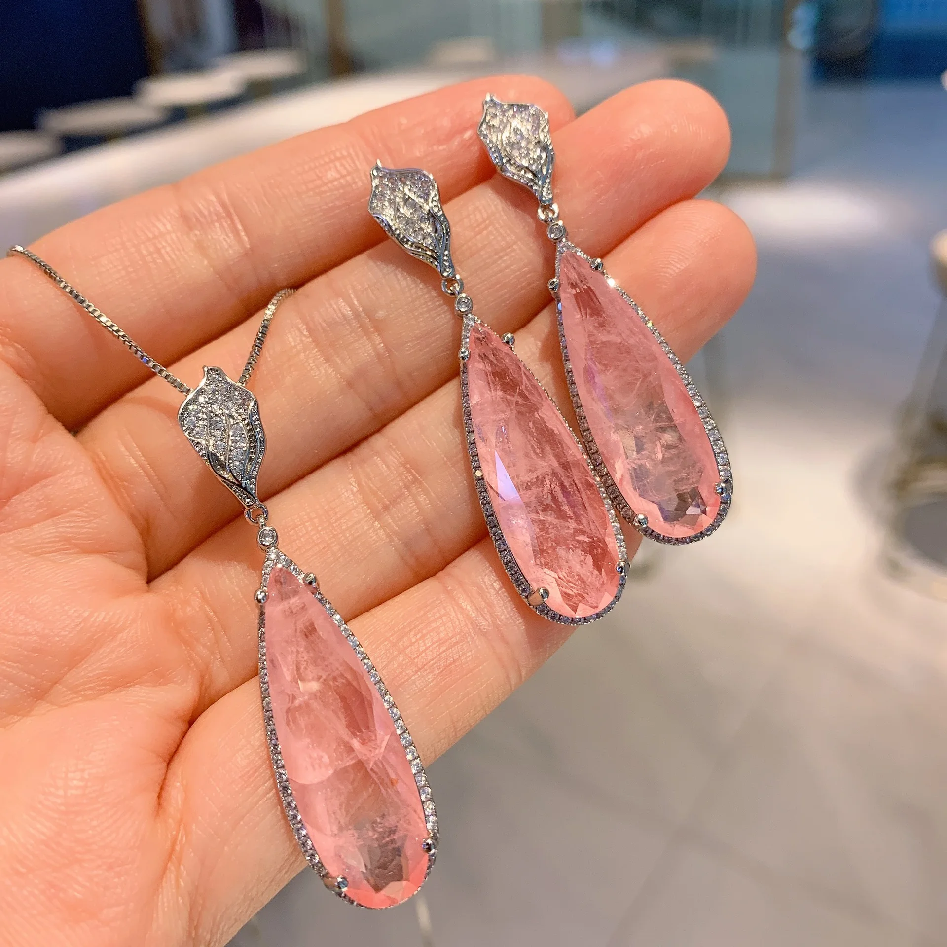 

Morgan Powder Water Droplet High Carbon Diamond Crystal Pendant Necklace Earrings Luxury Dress Accessories Little Girl Gift