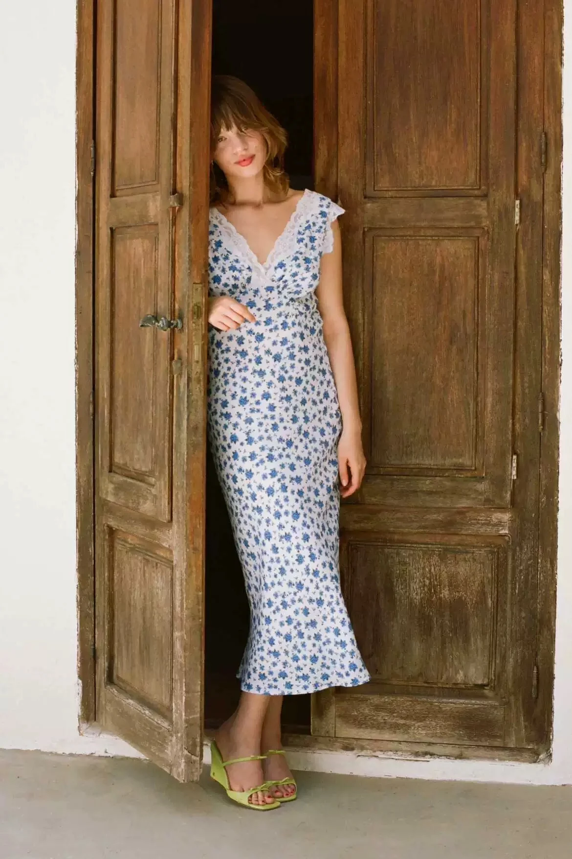 

Women Flower Printed Lace Stitching Sleeveless Midi Dress