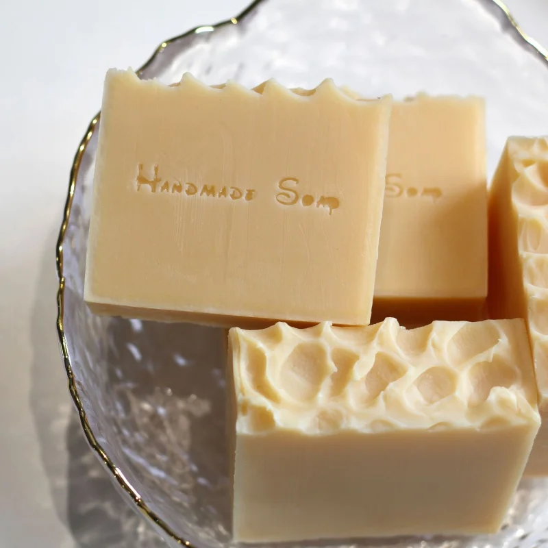 

Honey Milk Handmade Soap Low Temperature Cold Soap Cleansing Bath Soap Hand Gift Essential Oil Soap Can Be Stamped