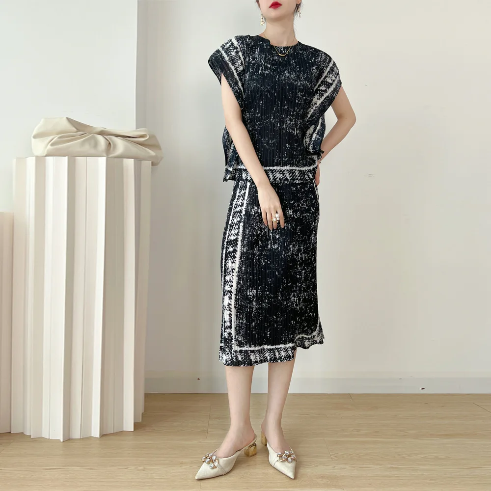 miyake-pleated-high-quality-skirt-2-piece-loose-sleeve-top-half-skirt-elegant-commuter-korean-retro-casual-half-skirt-set-2023